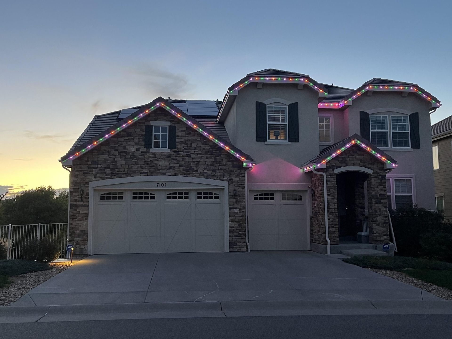Roofline lit with permanent Oelo lights